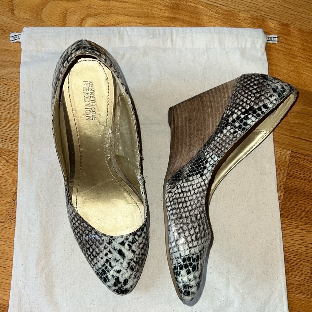 Sneaky print heel